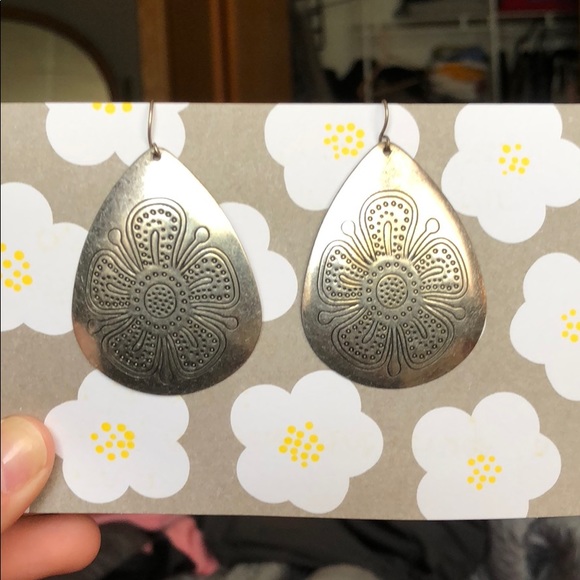 Jewelry - Earrings Jewelry - Earrings